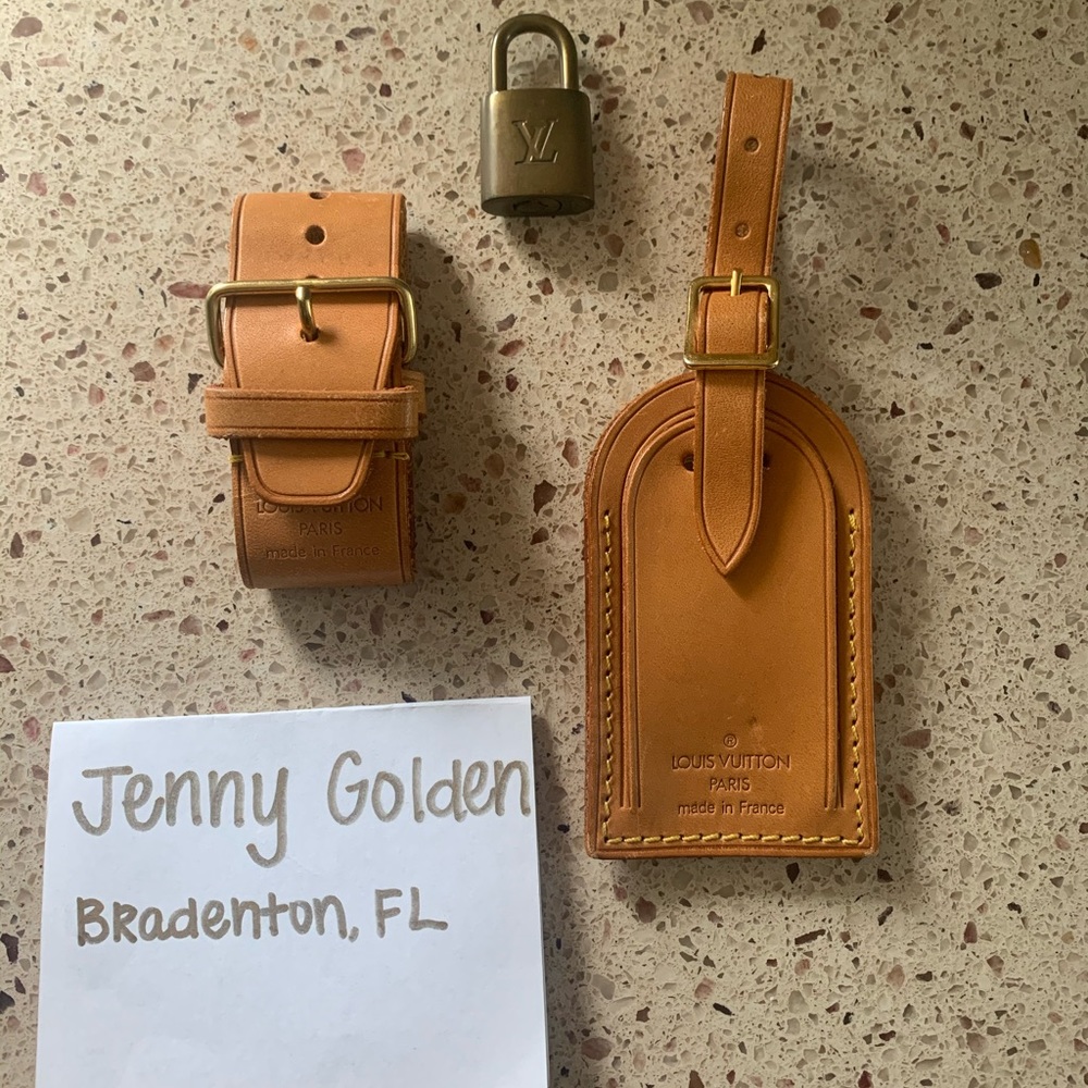 Louis Vuitton Luggage Tag, Poignet & Lock Set